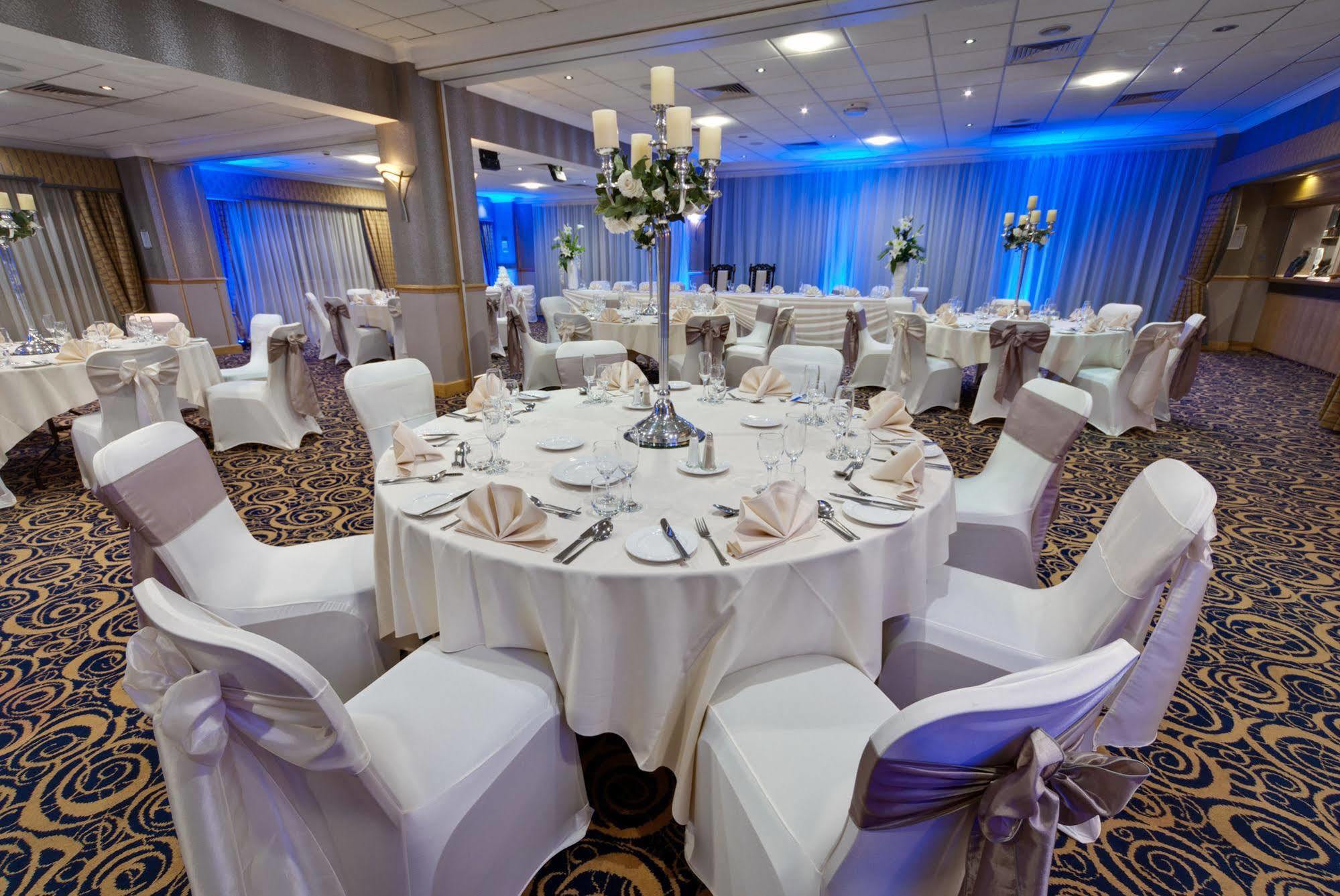 Hotel Western Premier & Knowsley